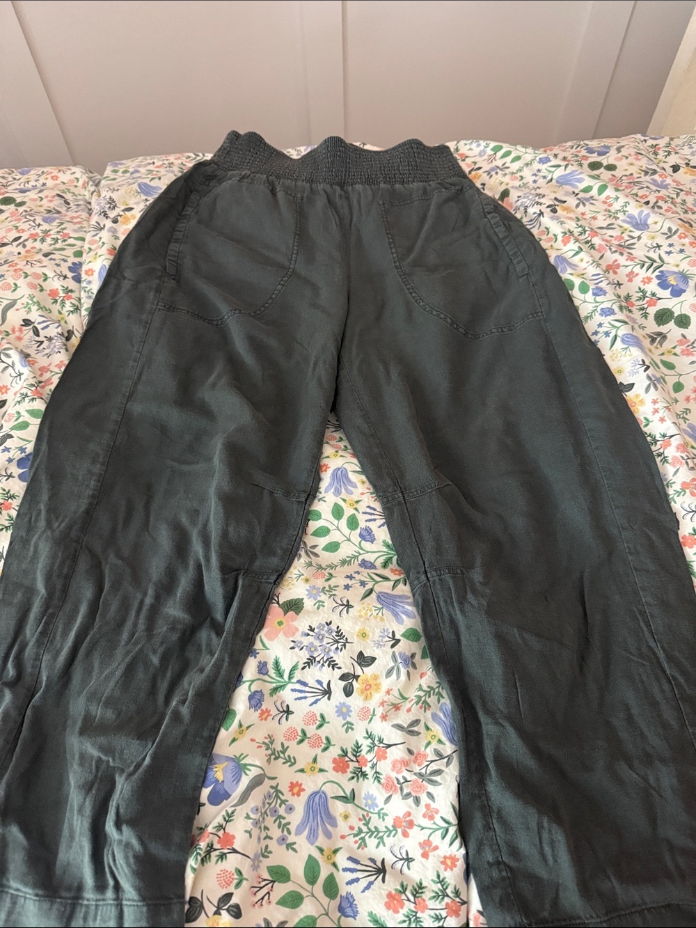 Pilcro Dark Green Elastic-Waist Women's Jogger Pants